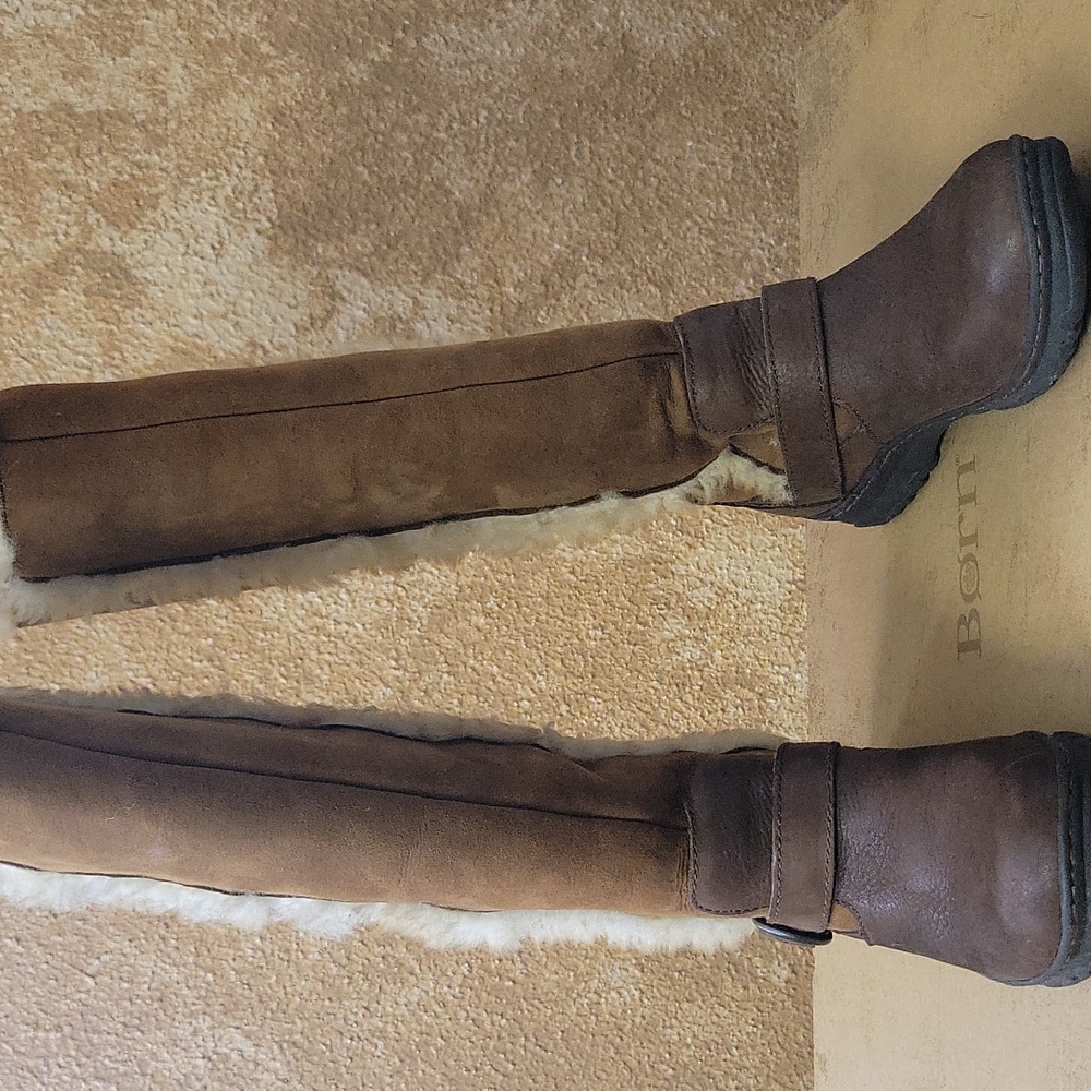 Boots - Picture 4 of 4